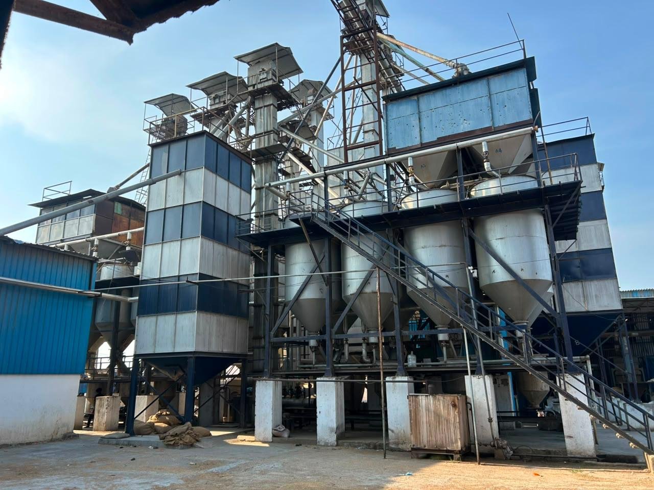 WAREHOUSE